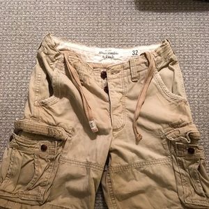 A&F cargo shorts